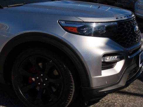 Used 2023 Ford Explorer ST w/ Equipment Group 401A image 6