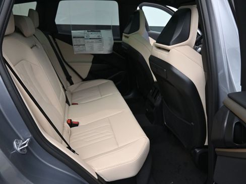 Used 2025 BMW X3 xDrive30i w/ Premium Package image 24