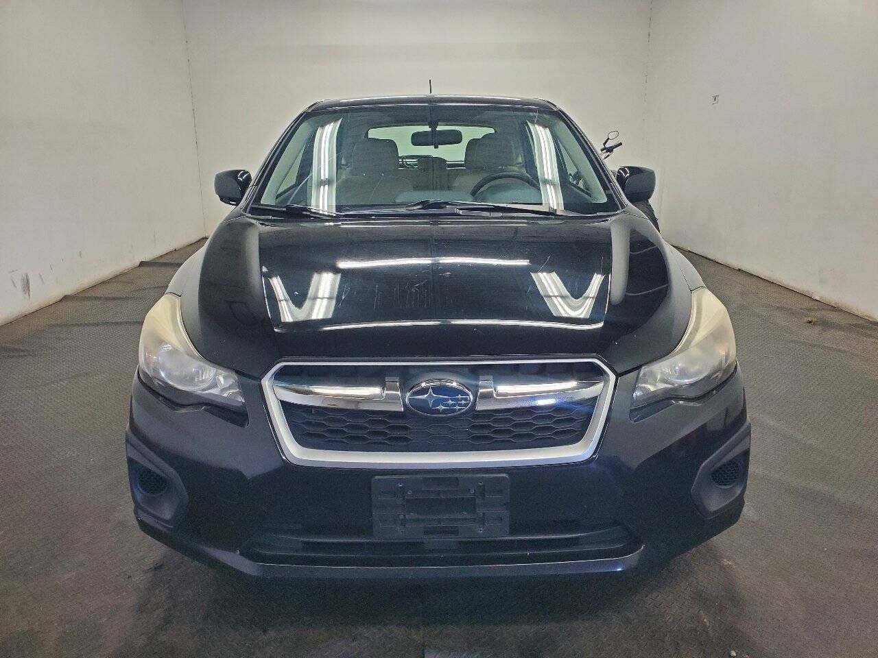 Used 2013 Subaru Impreza 2.0i Premium w/ All-Weather Pkg AWD/4WD image 2