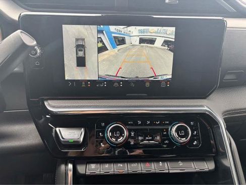 Used 2024 GMC Sierra 2500 Denali w/ Denali Reserve Package AWD/4WD image 22