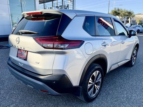 Certified 2023 Nissan Rogue SV image 7