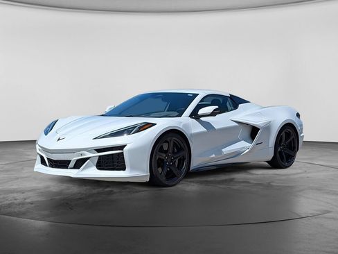 Used 2024 Chevrolet Corvette E-Ray AWD/4WD image 6