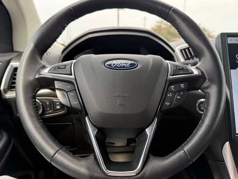 Used 2024 Ford Edge Titanium AWD/4WD image 31