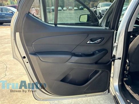 Used 2019 Chevrolet Traverse LS FWD image 38