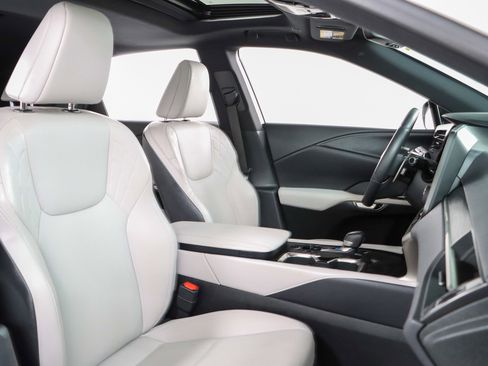 Used 2023 Lexus RX 350 Premium w/ Cold Area Package image 28
