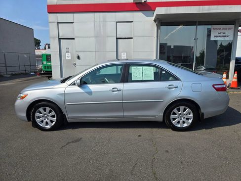 Used 2007 Toyota Camry XLE FWD image 4
