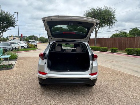 Used 2018 Hyundai Tucson SE FWD image 13