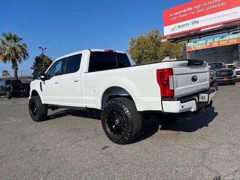 Used 2019 Ford F250 Lariat w/ Lariat Ultimate Package image 5