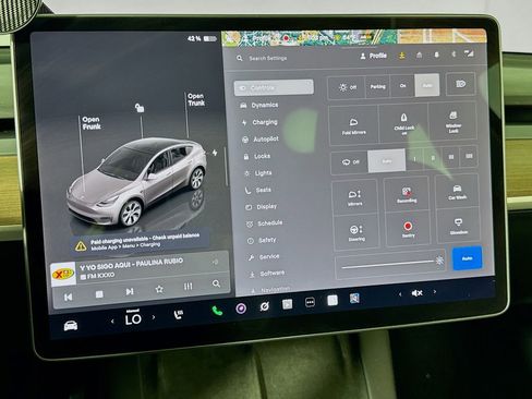 Used 2022 Tesla Model Y Long Range AWD/4WD image 23