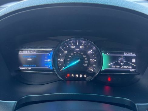 Used 2016 Ford Explorer XLT w/ Equipment Group 202A image 13