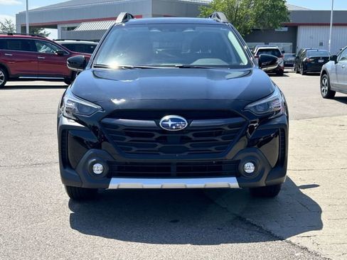 Certified 2025 Subaru Outback Limited AWD/4WD image 2