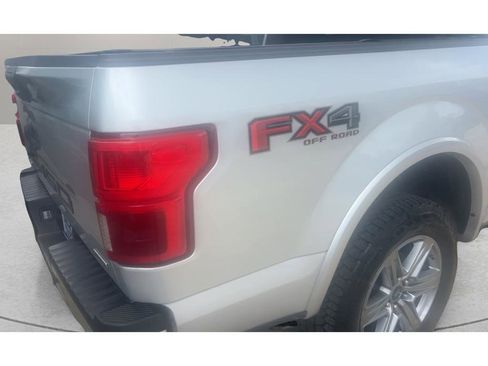 Used 2019 Ford F150 XLT w/ Equipment Group 302A Luxury AWD/4WD image 5