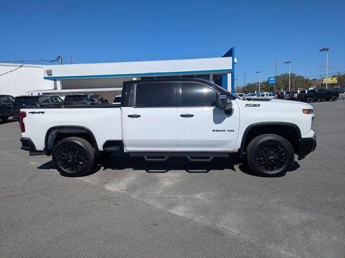 Certified 2025 Chevrolet Silverado 2500 Custom w/ Custom Value Package image 9