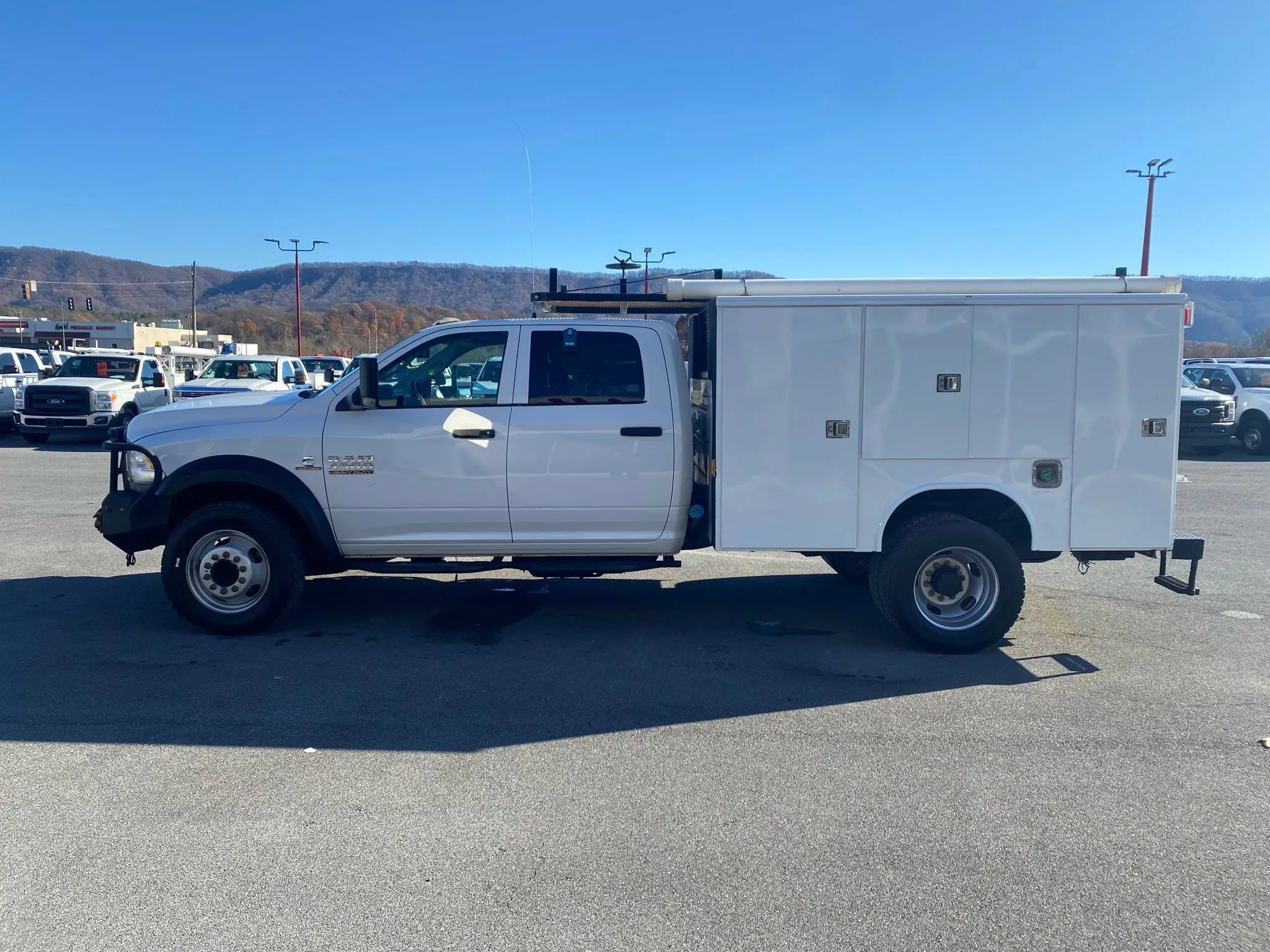 Used 2016 RAM 4500 Tradesman AWD/4WD image 5