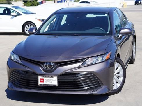 Used 2020 Toyota Camry LE w/ Carpet Mat Package image 4