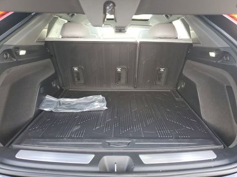 New 2026 Cadillac Optiq Luxury 1 w/ LPO, Floor Liner Package AWD/4WD image 8