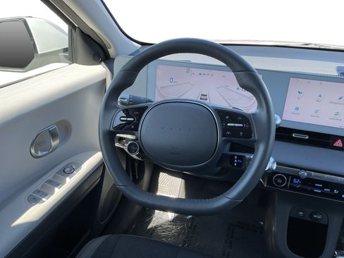 Used 2024 Hyundai Ioniq 5 SEL RWD image 11
