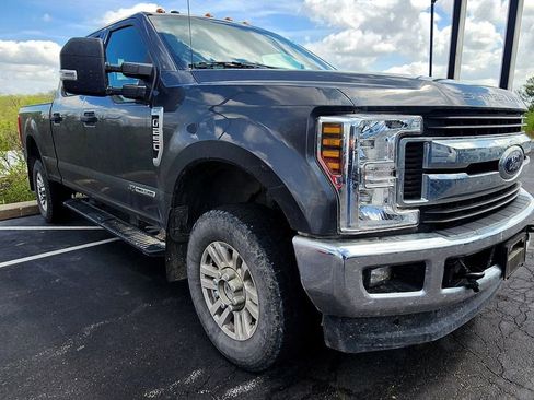 Used 2018 Ford F250 XLT w/ XLT Value Package image 14