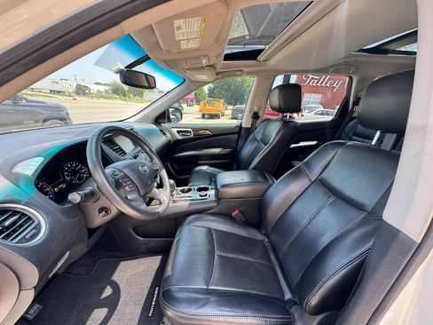 Used 2014 Nissan Pathfinder Platinum w/ Platinum Premium Package AWD/4WD image 12