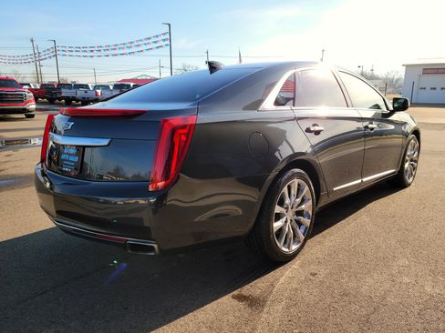 Used 2016 Cadillac XTS Premium image 4
