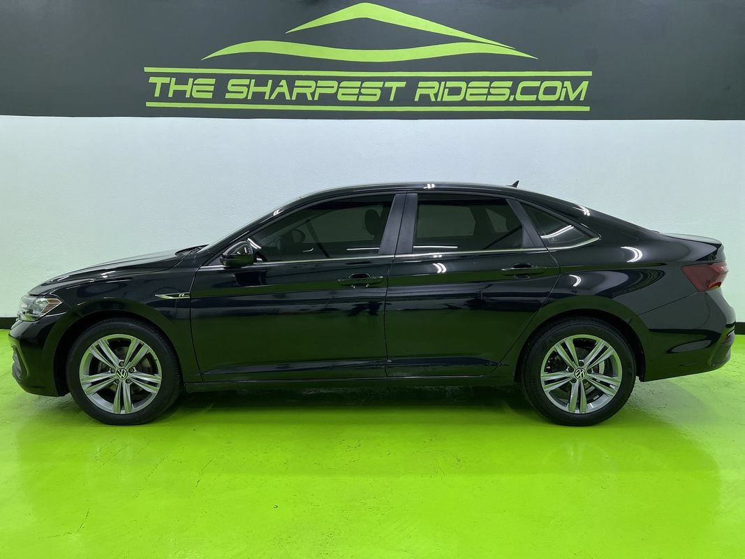 Used 2024 Volkswagen Jetta SE FWD image 6