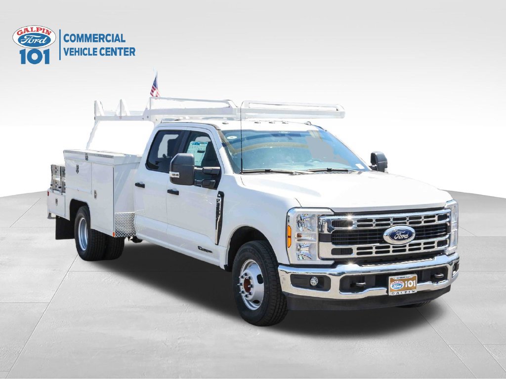 New 2025 Ford F350 XL w/ XL Chrome Package RWD image 3