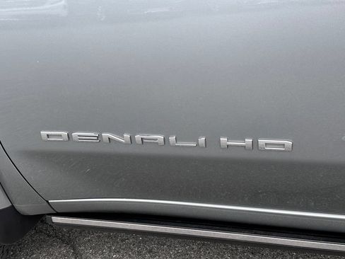 Certified 2024 GMC Sierra 2500 Denali Ultimate w/ Snow Plow Prep/Camper Package AWD/4WD image 43