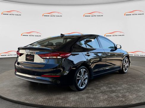 Used 2017 Hyundai Elantra Limited w/ Limited Tech Package 08 FWD image 10