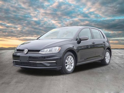 Used 2018 Volkswagen Golf S FWD image 4