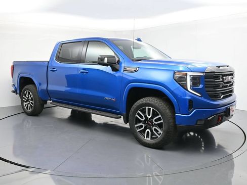 Used 2023 GMC Sierra 1500 AT4 w/ AT4 Premium Package AWD/4WD image 5