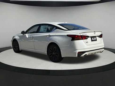 New 2025 Nissan Altima 2.5 SV w/ SV Special Edition Package image 25