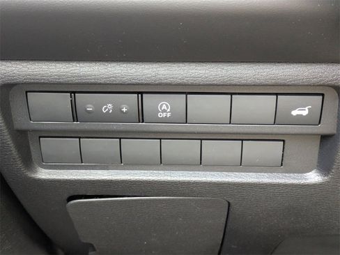 New 2026 Mitsubishi Outlander SE image 25