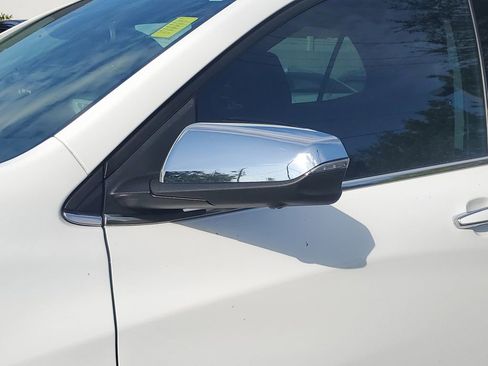 Used 2020 Chevrolet Equinox Premier image 12