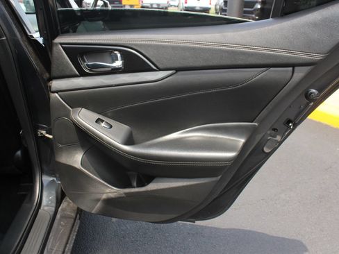 Used 2017 Nissan Maxima 3.5 SV FWD image 23