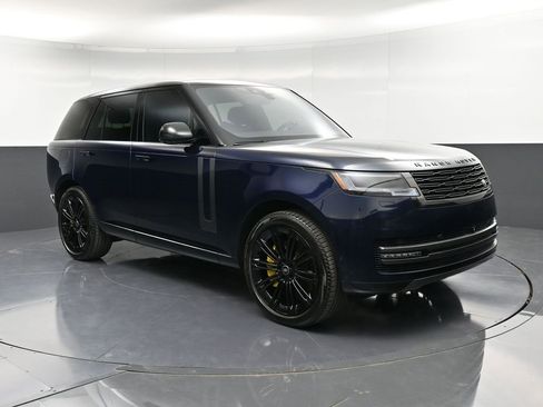 Used 2023 Land Rover Range Rover SE image 10