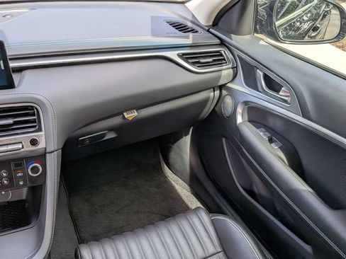 Used 2026 Genesis G70 2.5T Prestige RWD image 18