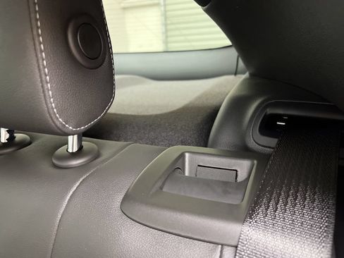 New 2026 Buick Envista Sport Touring w/ Convenience I Package FWD image 24