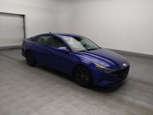 Used 2021 Hyundai Elantra SEL w/ Convenience Package FWD image 11