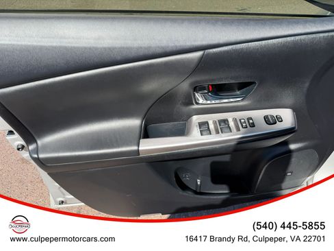 Used 2015 Toyota Prius V Five w/ Advanced Technology Package FWD image 9
