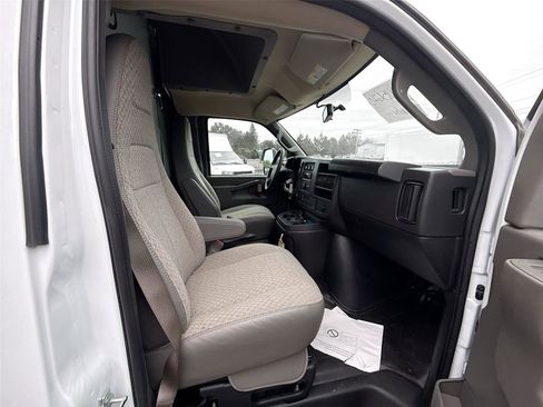 New 2024 Chevrolet Express 3500 w/ Power Convenience Package RWD image 19