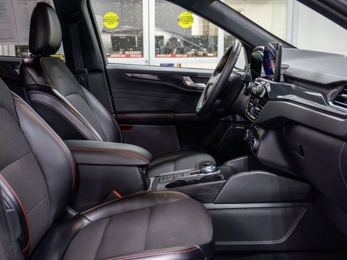 Used 2024 Ford Escape ST-Line w/ Cold Weather Package image 12