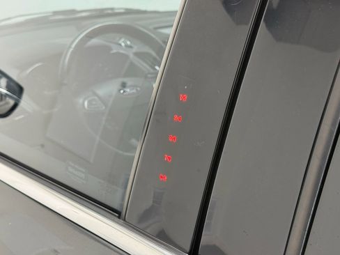 Used 2018 Ford Escape Titanium image 16