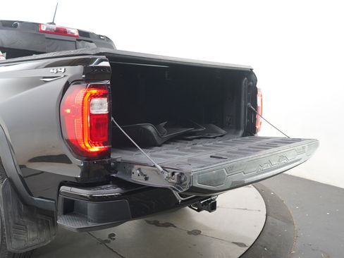Used 2023 GMC Canyon Elevation w/ Convenience Package AWD/4WD image 17