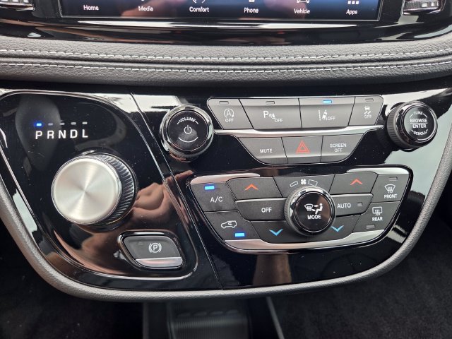 New 2027 Chrysler Pacifica Select FWD image 27