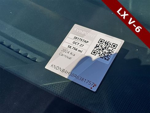Used 2024 Kia Carnival LX image 25