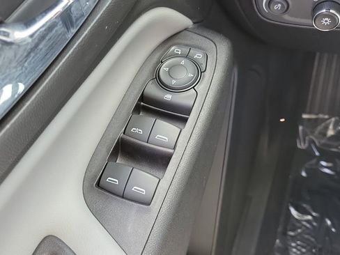 Used 2019 Chevrolet Equinox LS FWD image 20