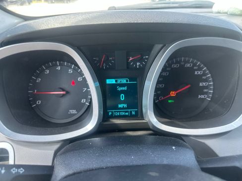 Used 2017 Chevrolet Equinox Premier w/ Enhanced Convenience Package FWD image 16