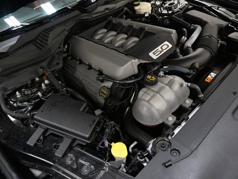 Used 2016 Ford Mustang GT Premium w/ Equipment Group 401A RWD image 34