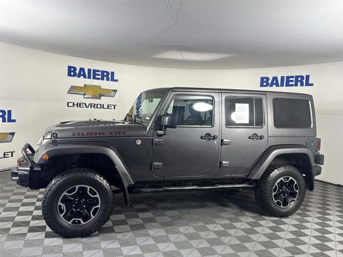 Used 2016 Jeep Wrangler Unlimited Rubicon AWD/4WD image 2