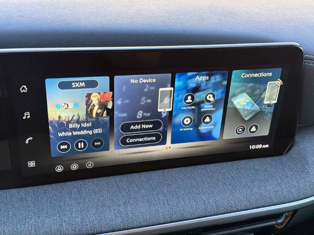Certified 2026 Nissan Kicks SV w/ SV Premium Package FWD image 28